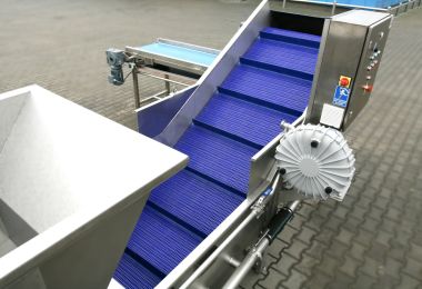 Belt feeders