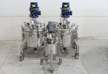 Special tanks and reactors for pharmaceutical and cosmetic industry