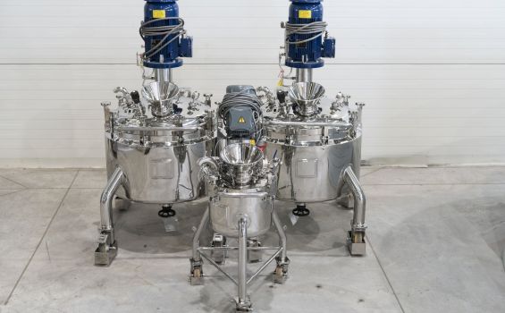 Special tanks and reactors for pharmaceutical and cosmetic industry
