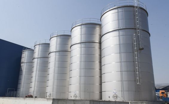 Lagertanks mit flachem Boden mit dem Volumen von bis zu 1 Mio. Liter